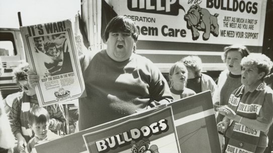Footscray fans protest the proposal to merger the club with Fitzroy in 1989.
