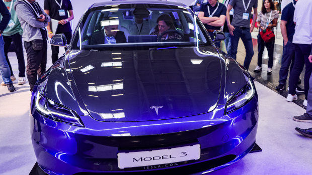 Tesla said it had delivered 435,059 vehicles in the third quarter, below what most analysts had been expecting.