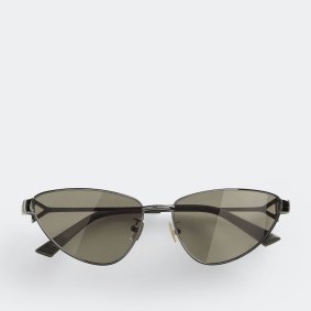 Riddle’s latest buy is her Bottega Veneta “Turn Cat-Eye” sunglasses.