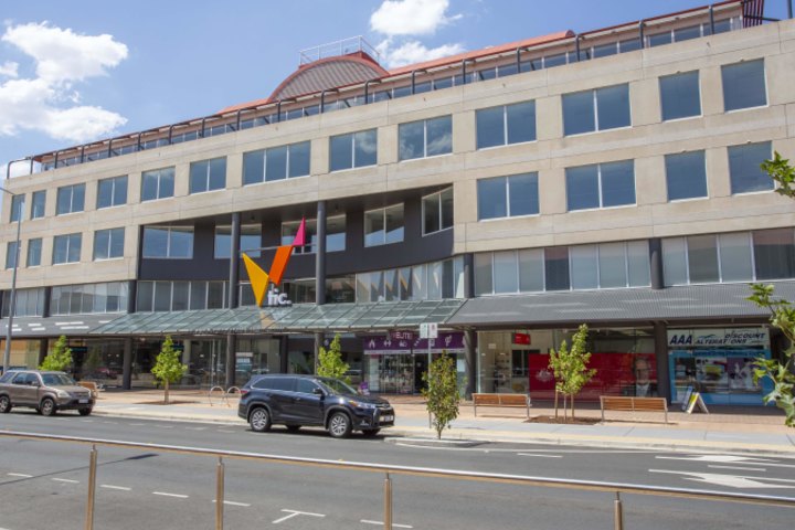 Veriu and developer Crispin’s will convert this Canberra office building into a hotel.