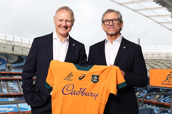 Joe Schmidt and Les Kiss, the current and future Wallabies coaches.