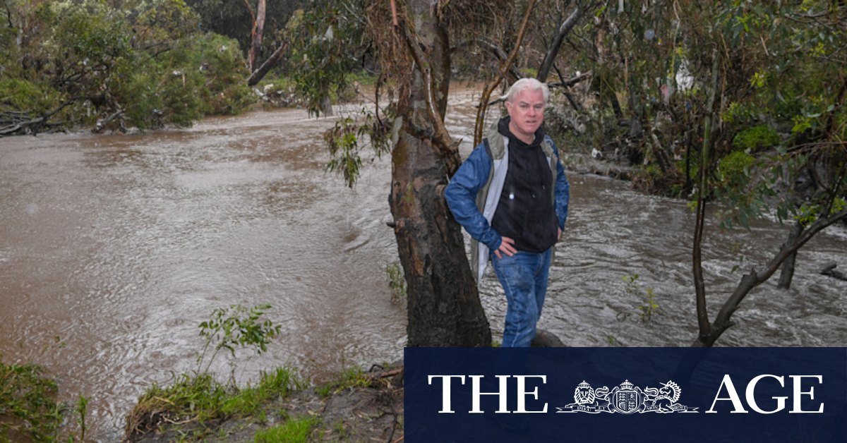 Flood leaves Melbourne's Merri Creek full of rubbish - Vimarsana News