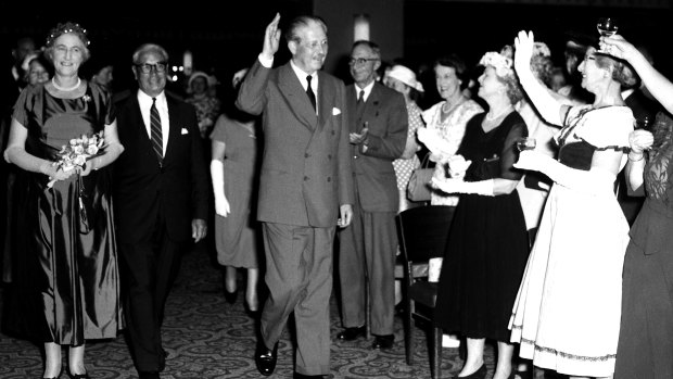 Mr Harold Macmillan and Lady Dorothy Macmillan in Sydney on their Australian tour