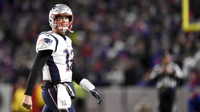 Brady S New England Patriots Overwhelm Buffalo Bills