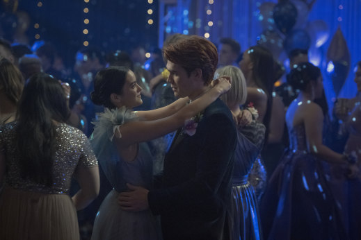 Riverdale’s Veronica (Camila Mendes) and Archie (KJ Apa).