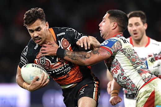 Fullback Daine Laurie was one of the Tigers’ best against the Dragons.