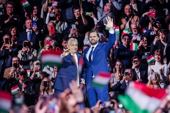 Vance è apparso a una manifestazione con Orbán la scorsa settimana.