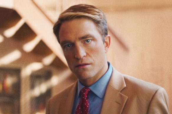 Robert Pattinson as Chris Hansen.