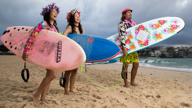 Surfboard hire deals bondi