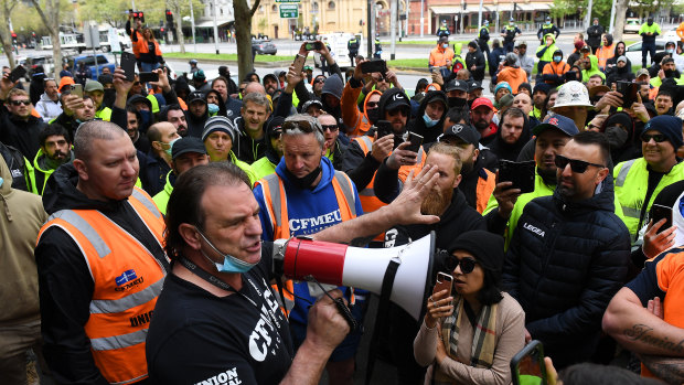 CFMEU president tests positive, Setka in isolation as COVID hits union office