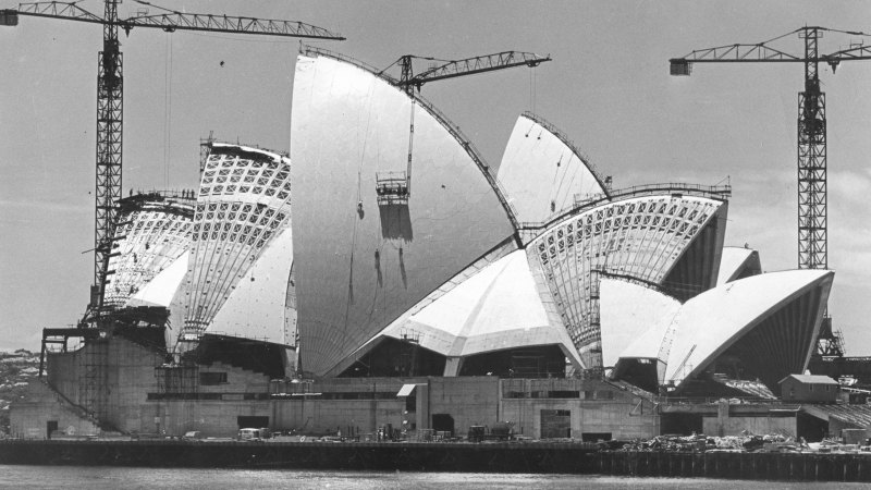 The Extraordinary Stand Off That Ended Jorn Utzon S Reign In