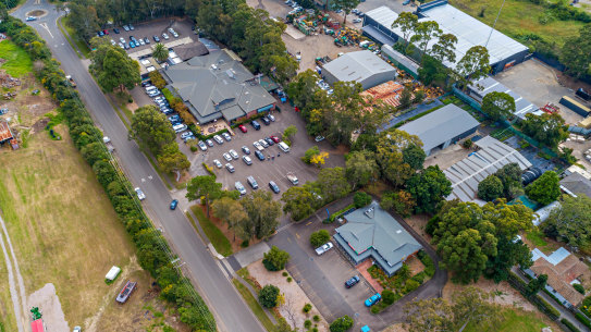 The tavern occupies a large 1.6 hectare site in Terrey Hills.