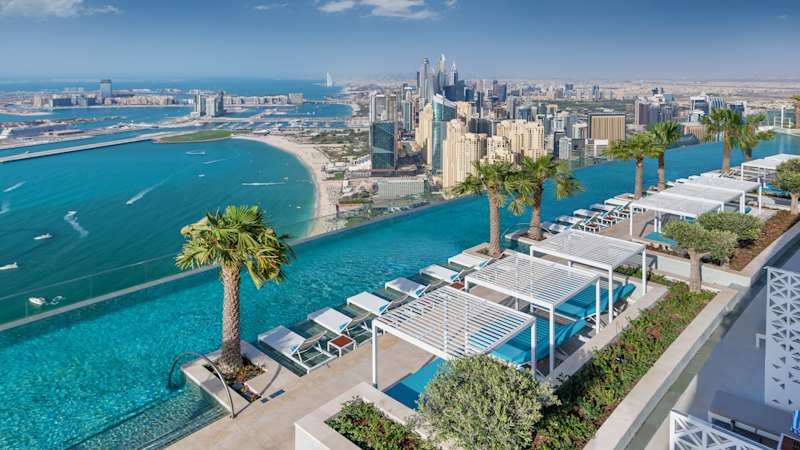 With the world’s highest infinity pool, this hotel is peak stopover luxury
