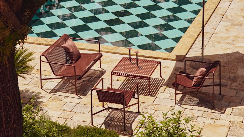 This colour combination that evokes sand and sea is your palette for a winter getaway