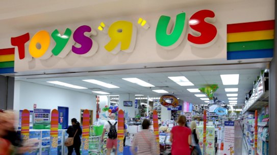 Toys 'R' Us closure put 2700 Australian jobs under a cloud