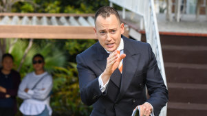 Domain Saturday Auction Sydney. Story by Kate Burke- Auction by LAING+SIMMONS St George of a 3 bedroom freestanding home at  9 Bobadah Street, Kingsgrove.  Photo shows, Auctioneer Andrew Cooley from Cooley Auctions during the sale.  Photo by Peter Rae. Saturday 28 September, 2019.