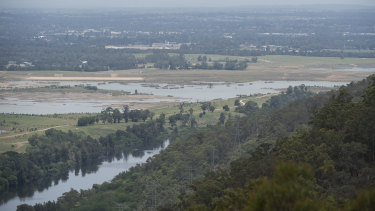 Poor air quality, particularly high ozone levels, has been a feature of the recent heat scorching western suburbs of Sydney.