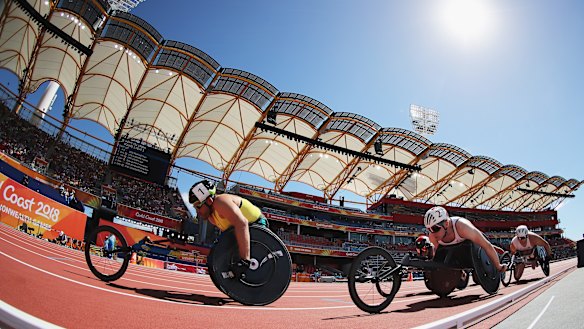 Australia’s Kurt Fearnley leading the field at the Gold Coast Commonwealth Games. Para sports were held concurrently with able-bodied sports in 2018.