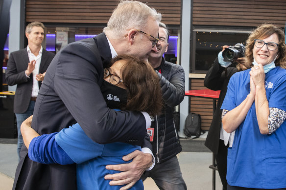 Labor leader Anthony Albanese receives a warm reception meeting aged care nurses at the Riverside Theatre in Parramatta. 