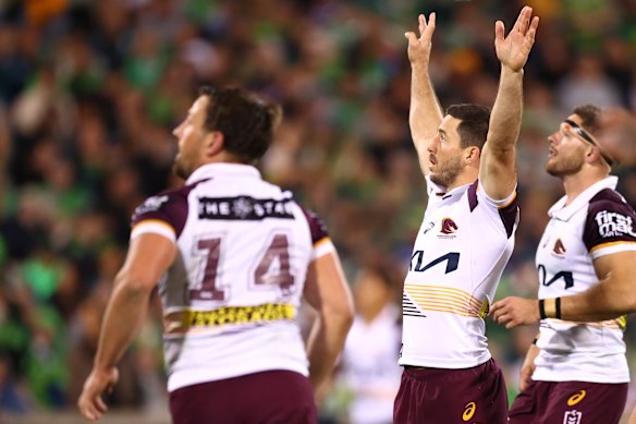 Ben Hunt reacts to his match-winning field goal.