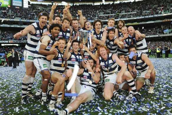 Geelong team photo after the 12-point win.