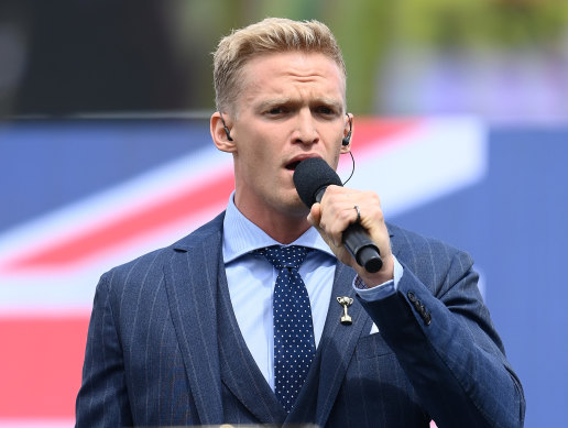 Cody Simpson sings the national anthem at the 2022 Melbourne Cup.