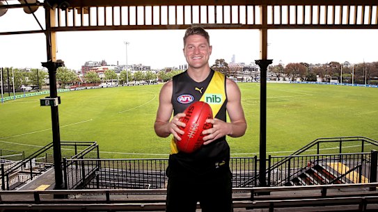 Former GWS player Jacob Hopper lands a seven year contract with Richmond