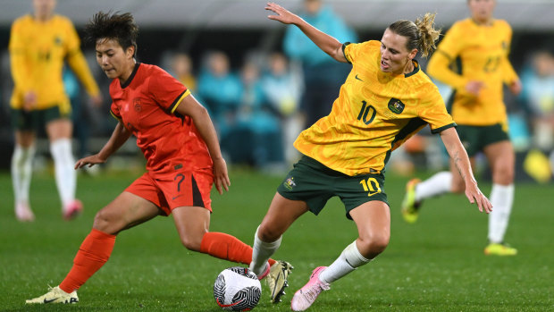 As it happened: Matildas beat China 2-0 to give Lydia Williams the perfect farewell