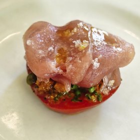 Yellowfin tuna, caper, tomato and sobrasada.
