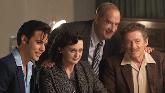 Austin Butler as Elvis, Helen Thomson as Gladys, Tom Hanks as Colonel Tom Parker and Richard Roxburgh as Vernon in Baz Luhrmann’s Elvis.