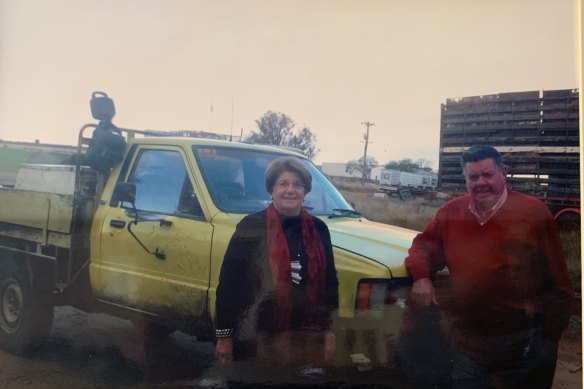 Ian and Betty O’Connor with the ute Thomas Mitchell crashed.