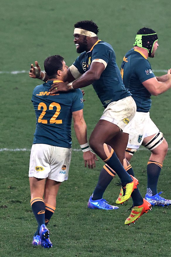 Siya Kolisi hugs Morne Steyn.