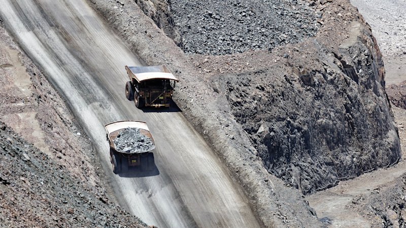 Banks, miners weigh on ASX after shaky day on Wall Street