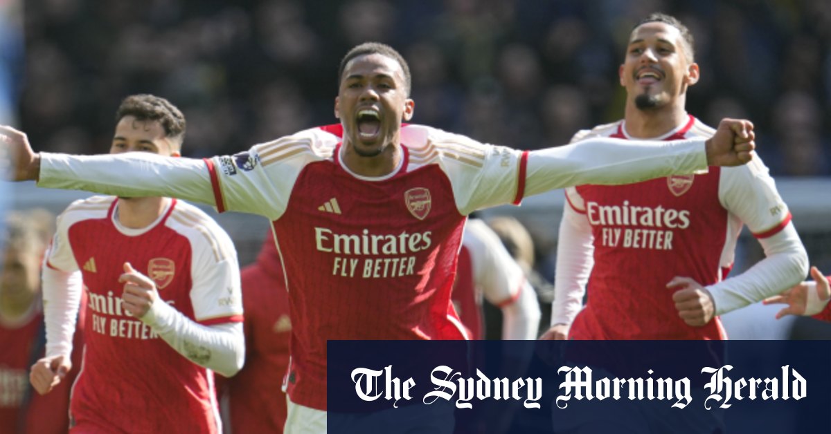 Arsenal hang on to beat Postecoglou’s Spurs, stretch lead at top