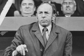 Hawthorn Colossus Kennedy Named 29th Afl Legend