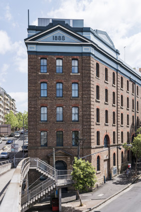 As the name suggests, the hotel is housed in a former wool store built in 1888.