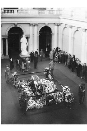 Sir John Monash lying-in-state in the Queen’s Hall, Parliament House, Melbourne.