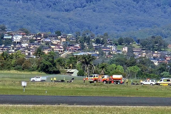 Three people were killed when a light aircraft crashed and caught fire south of Wollongong on Saturday morning.