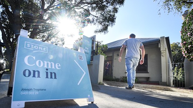 Sydney’s preliminary clearance rate picked up to 67.5 per cent in the week to Saturday from 59.5 per cent a week earlier.