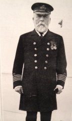 Kaptan Edward Smith, RMS Titanic'in komutanı