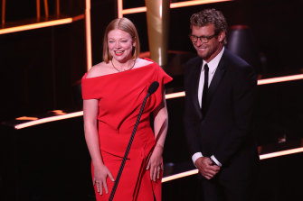 Sarah Snook and Simon Baker presenting an award during the ceremony. 