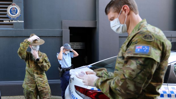 ADF personnel assist NSW Police in the COVID-19 response.