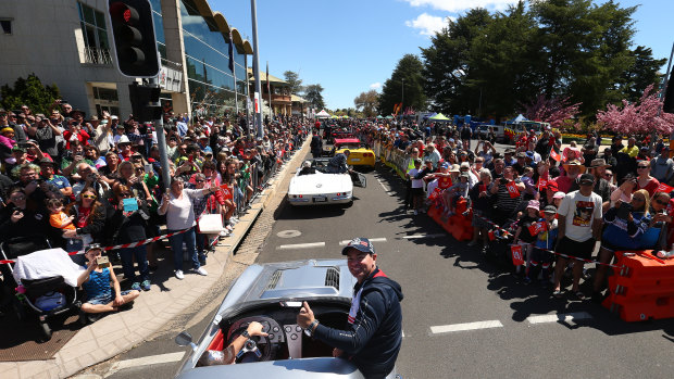 Craig Lowndes is back in Bathurst and is aiming to be king of the mountain again.