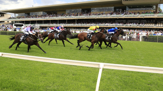 Racing returns to Warwick Farm on Monday for an eight-race card.