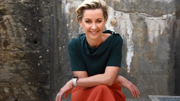 Deborah Knight will take over from Steve Price on 2GB but continue as a Nine newsreader.