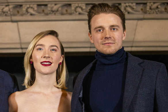 Saoirose Ronan and boyfriend Jack Lowden are fitting in like locals during their stay in Melbourne.