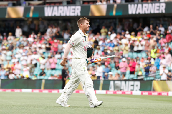 David Warner walks off the SCG. 