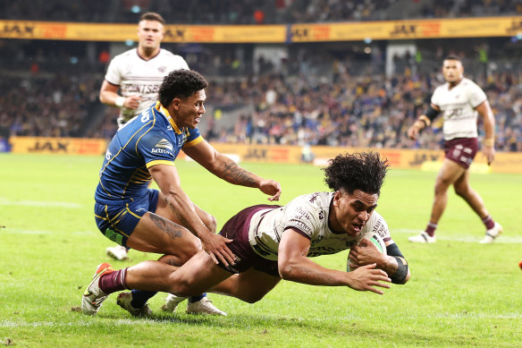 Christian Tuipulotu scores for the Sea Eagles.