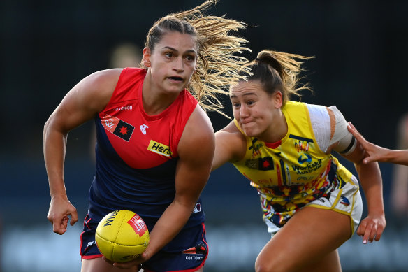 Melbourne’s Eliza West (left) in action during last year’s AFLW finals series.