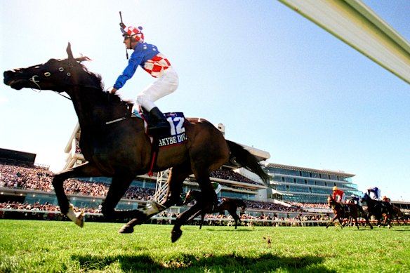 Glen Boss e Makybe Diva venceram a Melbourne Cup em 2003.